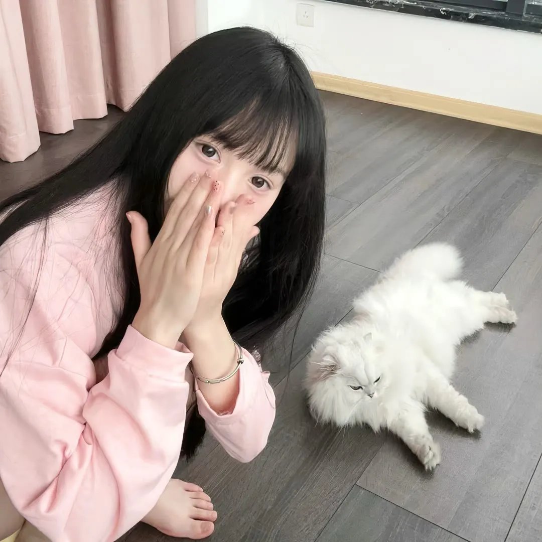 公园里的女孩